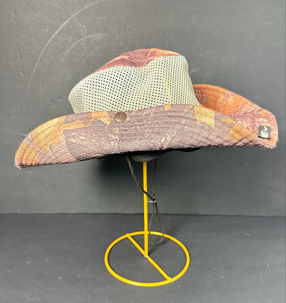 Nike Boonie Bucket Hat Red Brown Mesh Camo Unisex Side Snaps Hard to Find